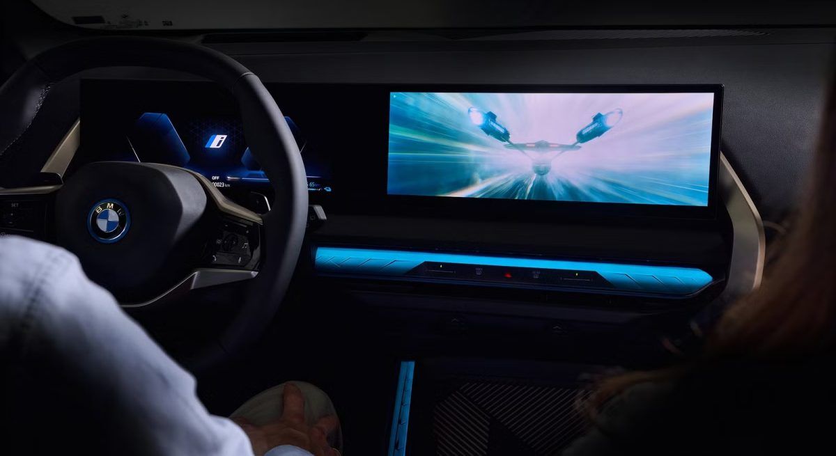 Anteprima: BMW va oltre al touch: arrivano gli ologrammi 3D nell’abitacolo?