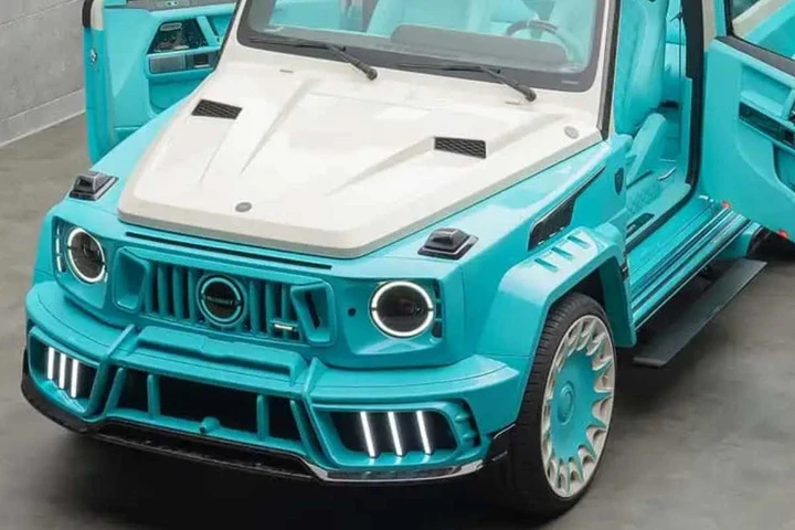 La Classe G si veste di azzurro: Mansory crea la versione più disturbante di sempre