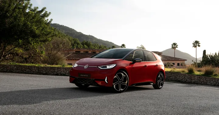 Volkswagen ID.3 GTX, debutta la sportiva elettrica con 286 o 326 CV