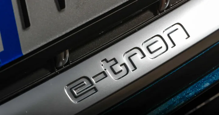 Audi Q6 e-tron, nel 2022 un nuovo SUV basato sulla Macan elettrica?
