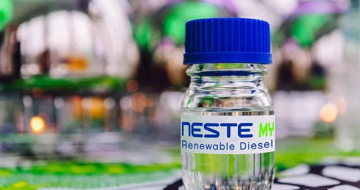 Elettrico nei trasporti? No, grazie, c'è il diesel pulito! Ora è 100% rinnovabile