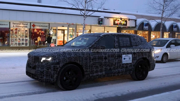 Nuova BMW X5, tempo di test invernali in Svezia | Foto spia