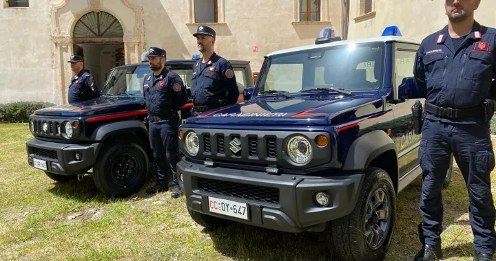 Suzuki Jimny, il piccolo fuoristrada entra a far del corpo forestale dei Carabinieri