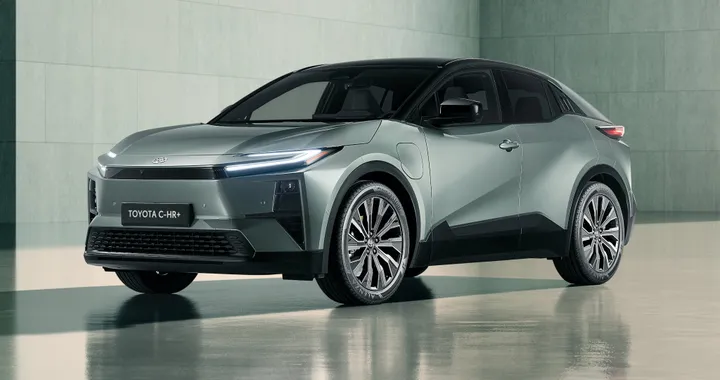 Nuova Toyota C-HR+, aperti gli ordini del crossover elettrico: ecco quanto costa