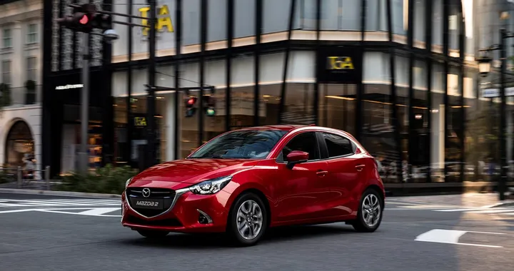 Mazda 2 2018: con l'Euro 6D TEMP sparisce il diesel e arrivano nuove dotazioni