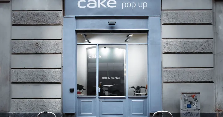 Moto elettriche: Cake sbarca in Italia e apre un Pop-Up Store a Milano