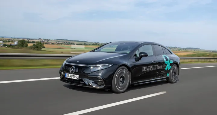 Mercedes Drive Pilot: la guida autonoma di livello 3 fino a 95 km/h arriva in Germania