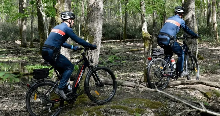 Anche i Carabinieri si muovono in eBike: svelato il modello dell'italiana FIVE