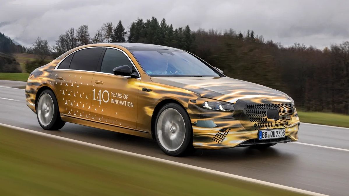 Lusso Ridefinito Mercedes Classe S: Il Restyling Promette Comfort Senza Precedenti