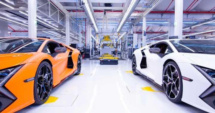 Lamborghini Revuelto, per la supercar ibrida ordini per 2 anni di produzione