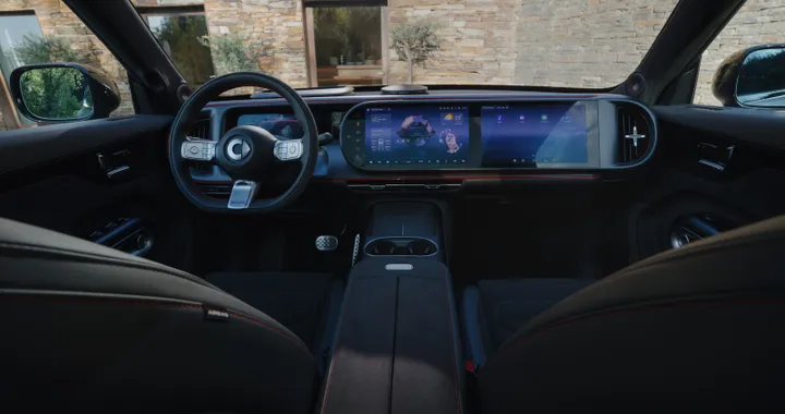 Smart #5, interni e bagagliaio del nuovo SUV elettrico. Quanta tecnologia!