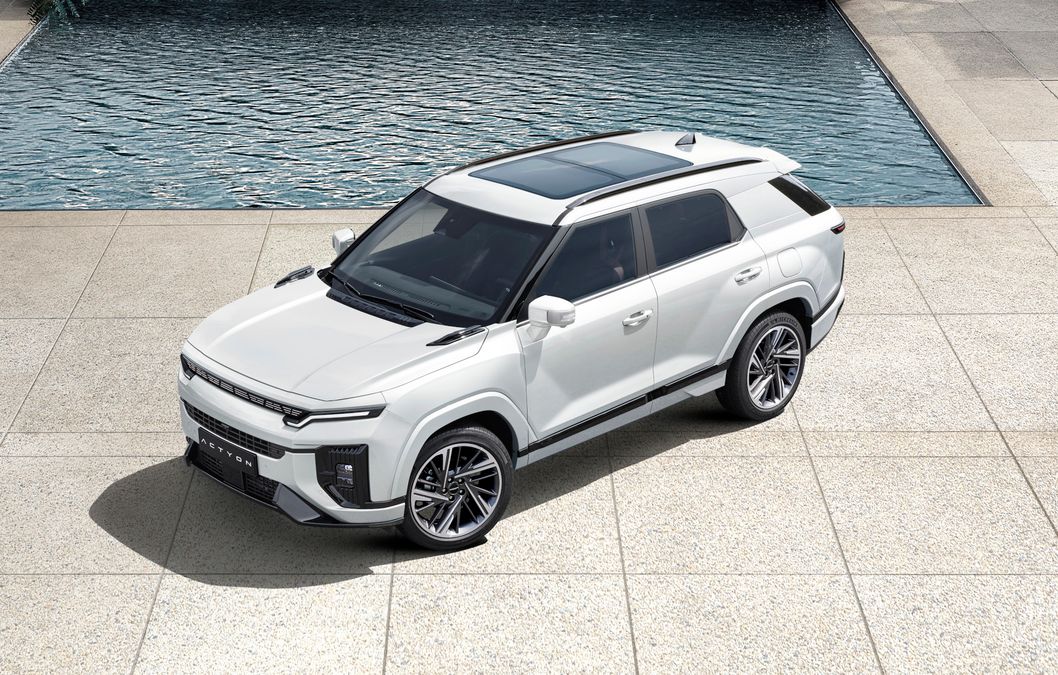 KGM Actyon HEV, c'è un nuovo SUV ibrido in Italia. Costa 43.050 euro ed è fatto così