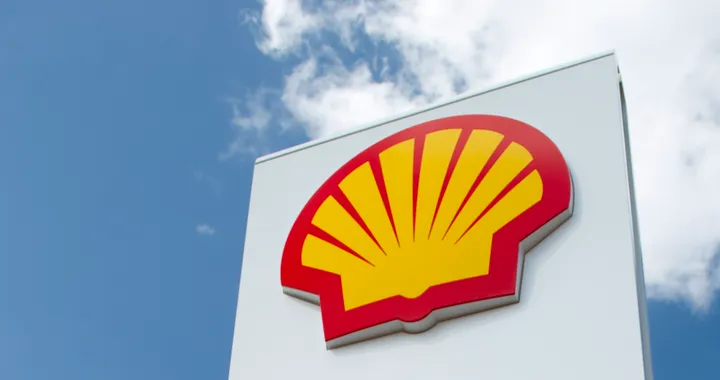 Shell spinge per la messa al bando delle auto endotermiche in Inghilterra