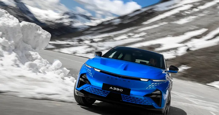 Alpine A390, agilità e controllo grazie al Torque Vectoring Alpine A390, agilità e controllo grazie al Torque Vectoring