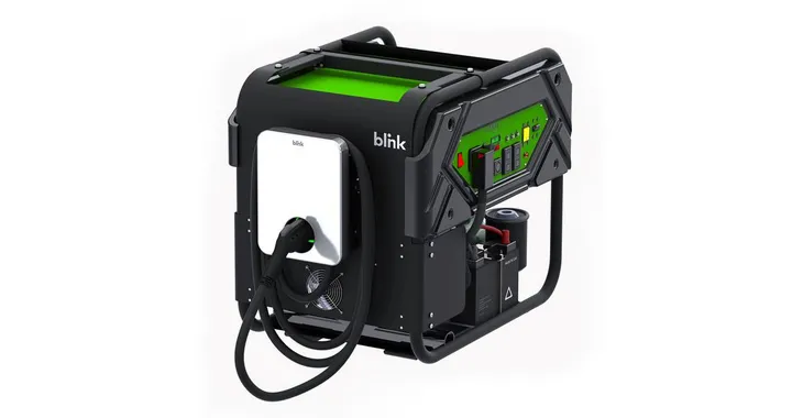 Auto elettrica a corto di energia? Arriva il caricatore mobile di Blink