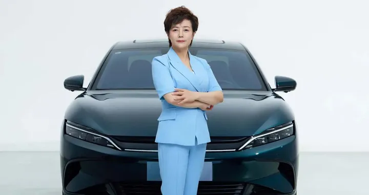 BYD, ricarica megawatt e 45 brevetti per ogni giorno lavorativo: ecco cosa ha detto Stella Li