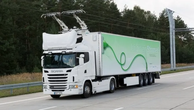 Autostrada A35, via libera ai primi 6 km elettrificati sulla BreBeMi