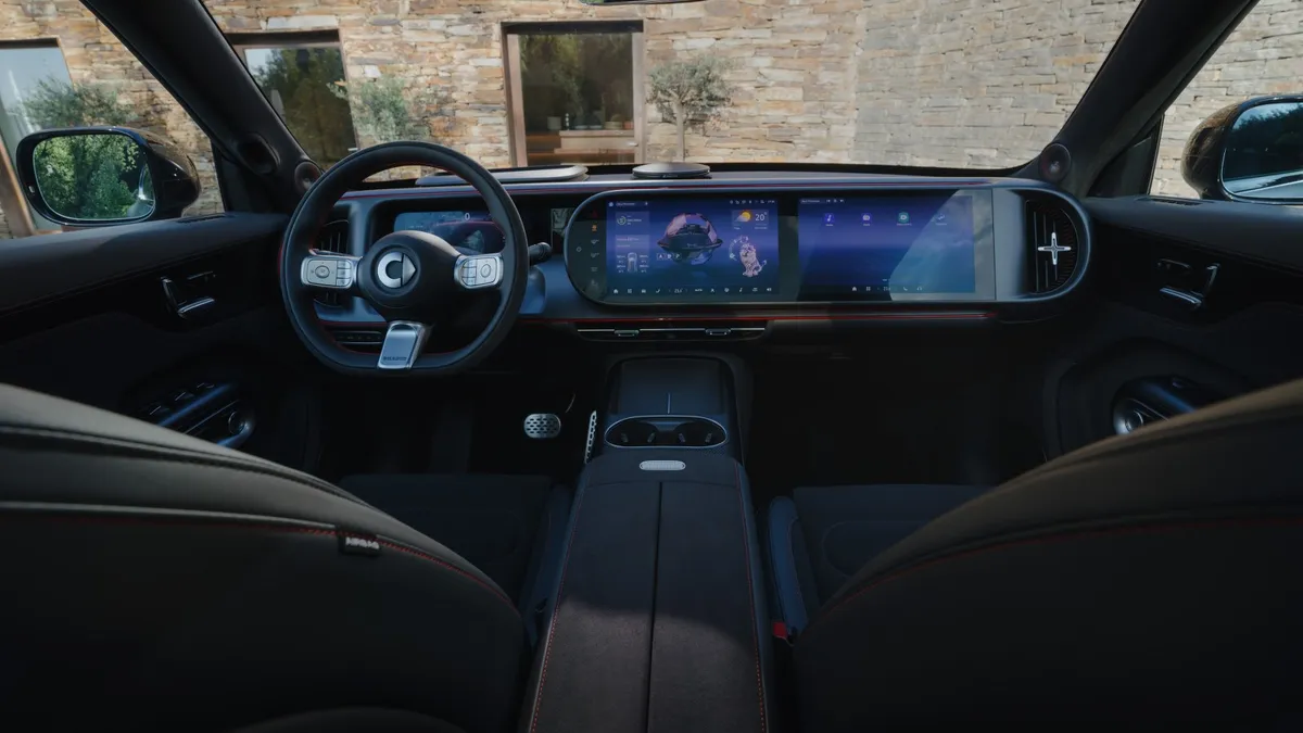 Smart #5, interni e bagagliaio del nuovo SUV elettrico. Quanta tecnologia!