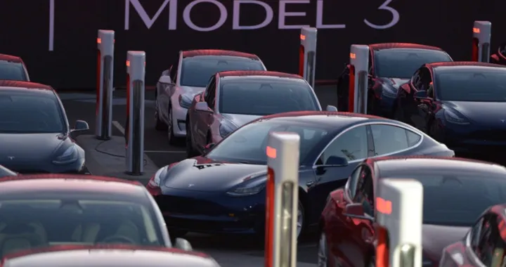 Tesla Model 3 non teme le tedesche: qualità costruttiva migliorata del 40%