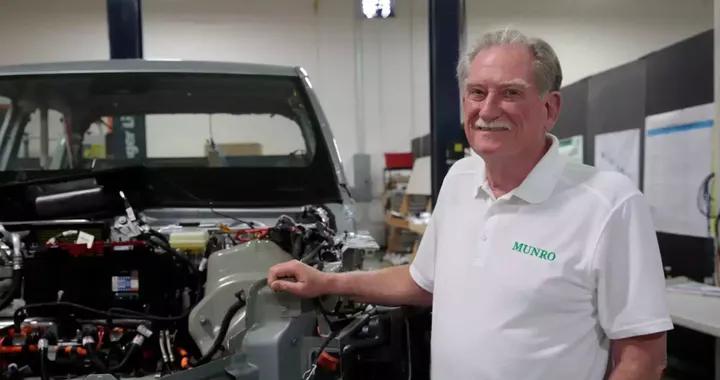 Rivian, il pickup R1T vale molto di più: parola di Sandy Munro