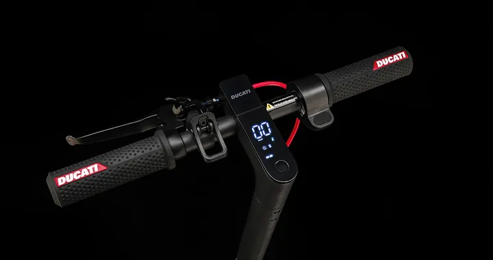 Ducati lancia il nuovo monopattino elettrico PRO-I EVO