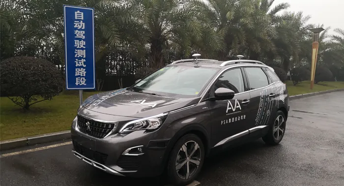 PSA: dalla Cina ok per sperimentare la guida autonoma su strade pubbliche