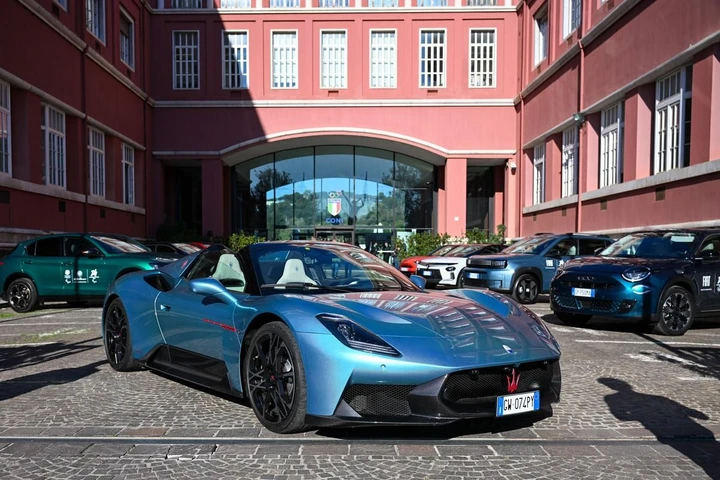 ingrandisci immagine