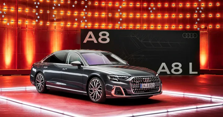 Audi A8, arriva il restyling. Solo motori elettrificati
