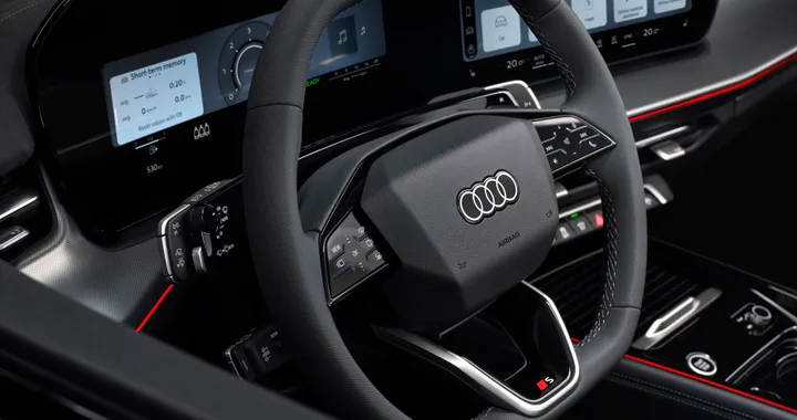 Nuova Audi Q3 2025: infotainment smart, assistente vocale con AI e audio premium SONOS