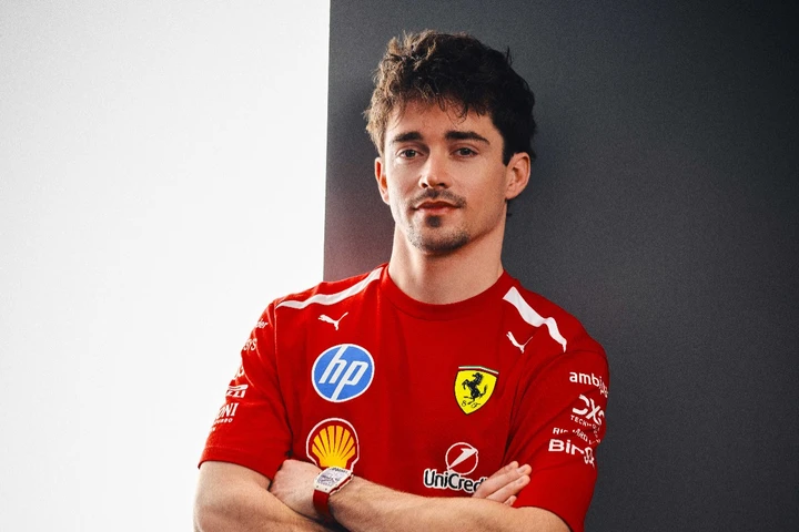 Charles Leclerc prolunga il suo sodalizio con Ferrari: record alla portata