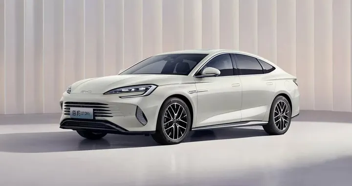 BYD, vendite record ad agosto. Crescono le Plug-in