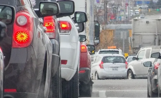 Milano, nasce l'Area B: da gennaio 2019 stop alle auto inquinanti