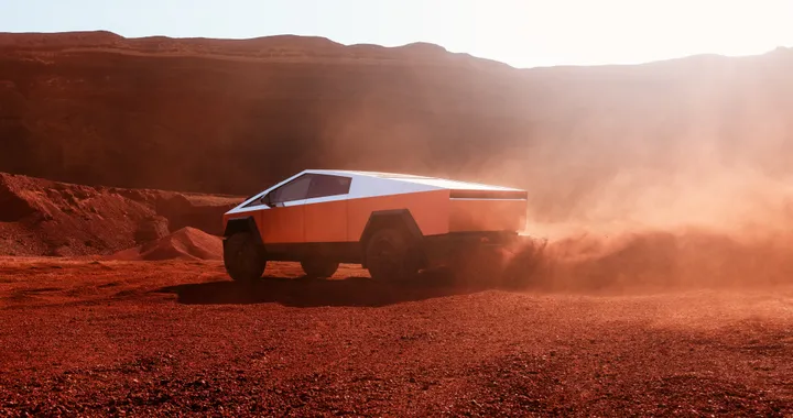 Tesla Cybertruck, debutta ufficialmente il pickup elettrico. Versioni e prezzi