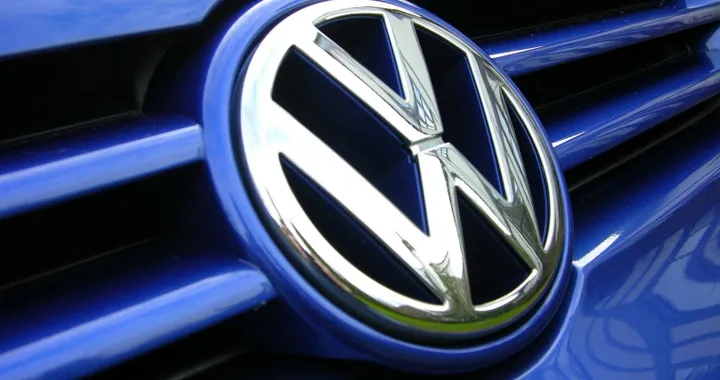 Volkswagen, per il dieselgate riceverà 300 milioni di risarcimento da 4 ex dirigenti