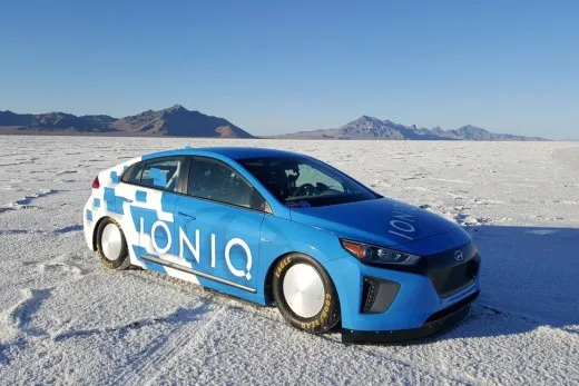 Hyundai Ioniq, ibrida da record: 254 Km/h a Bonneville