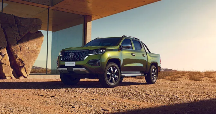 Nuovo Peugeot Landtrek: il diesel 2.2 Multijet debutta sul pick-up francese