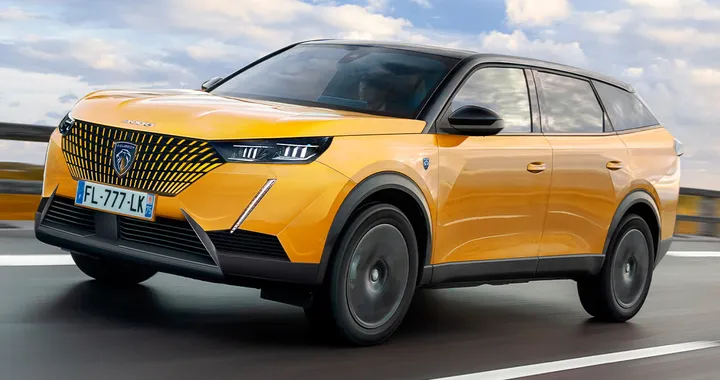 Peugeot 5008: e se il nuovo SUV fosse così?