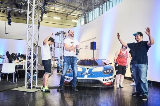 Cinque gamer per 48 ore ai comandi della Ford GT Le Mans