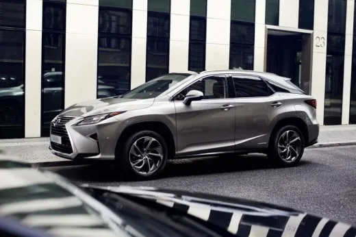 Lexus RX: prima immagine del modello europeo