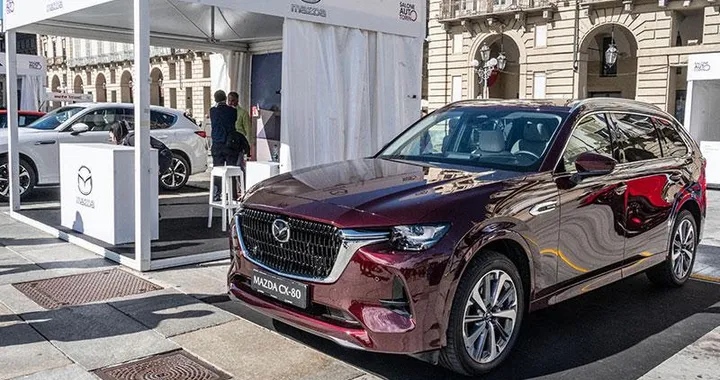 Mazda CX-80 2024: il nuovo SUV di lusso debutta al Salone di Torino