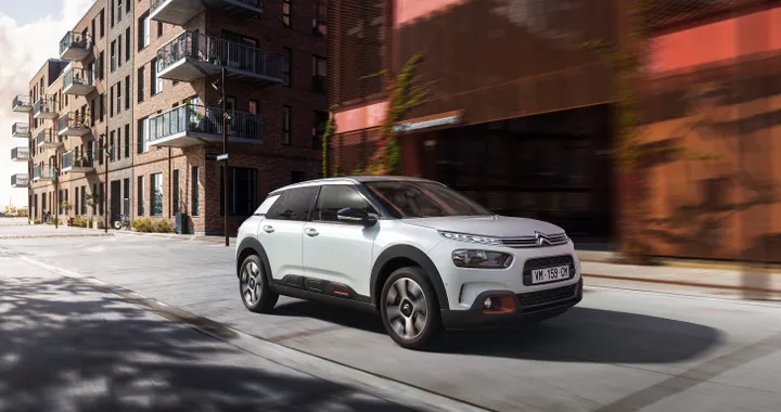 Citroen C4 diventerà un SUV e sarà anche elettrica