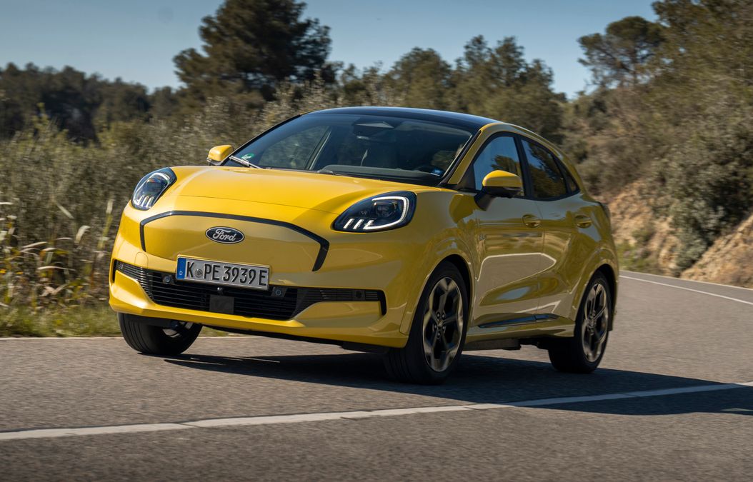 Ford Puma Gen-E si aggiorna: cresce l&#039;autonomia e arriva BlueCruise