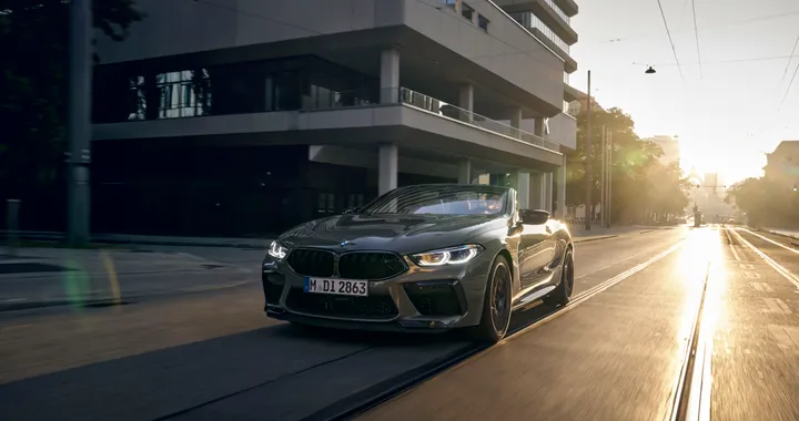 BMW M8 Competition, piccoli ritocchi per la sportiva. Il V8 non cambia