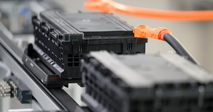 Mercato batterie auto elettriche: CATL e BYD dominano. Insieme valgono il 55%
