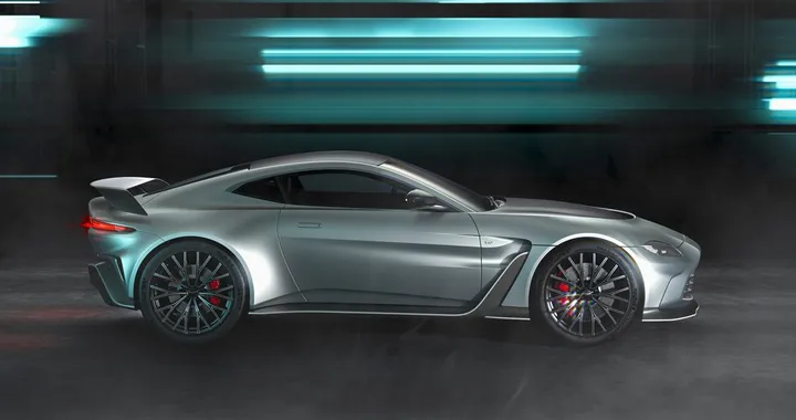 Ecco la nuova Aston Martin V12 Vantage: tutti i 333 modelli sold out