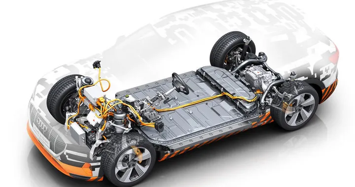 Auto elettriche: ultra-condensatori e batterie al litio per una maggior autonomia