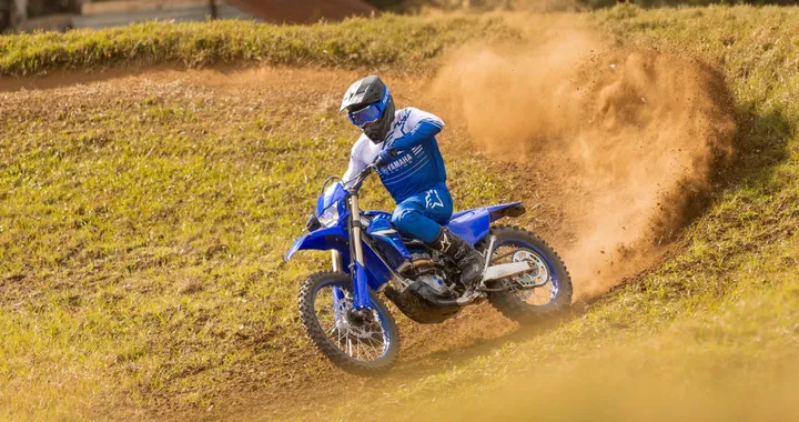 Yamaha rinnova la gamma WR e TT-R con una particolare attenzione ai giovani piloti