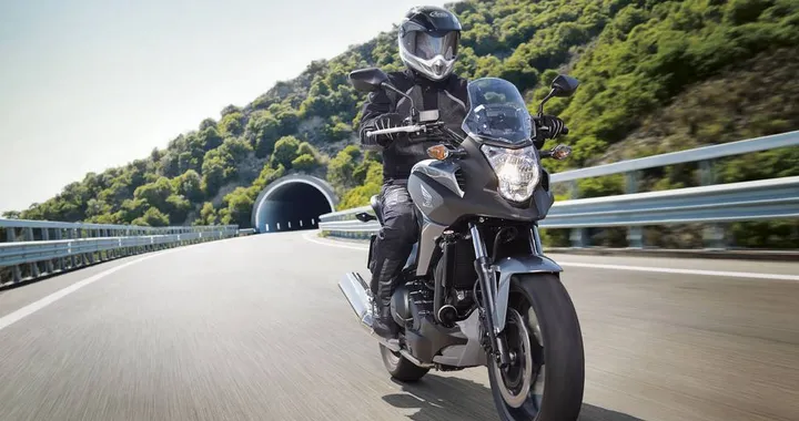 Honda NC750X 2016 ora in commercio, i prezzi