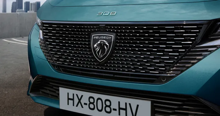 Peugeot 4008, nuove foto spia del futuro SUV Coupé
