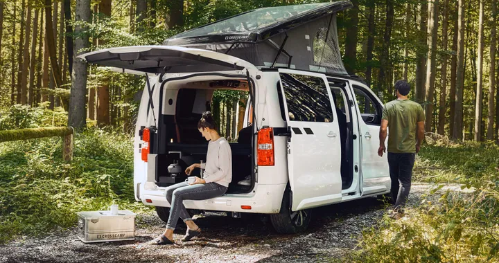 Opel Zafira-e Life Crosscamp Flex, il van diventa un camper elettrico